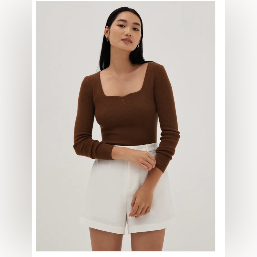 Sweetheart knit top